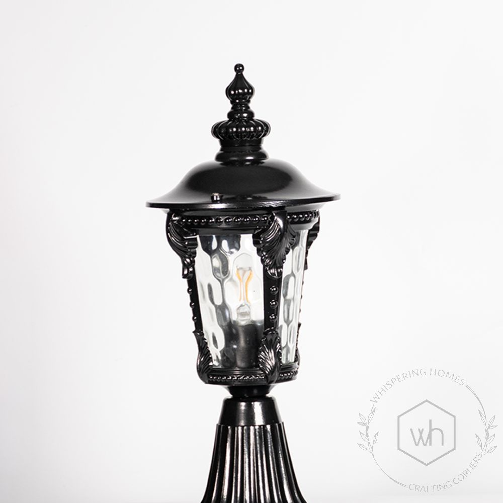 Classical Outdoor Gate Light - Black Closeup