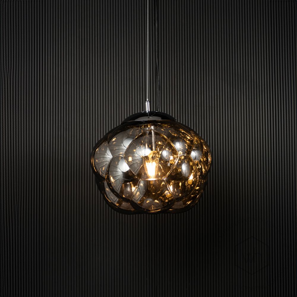 Curve Pendant Lamp - Black Light On Black Background