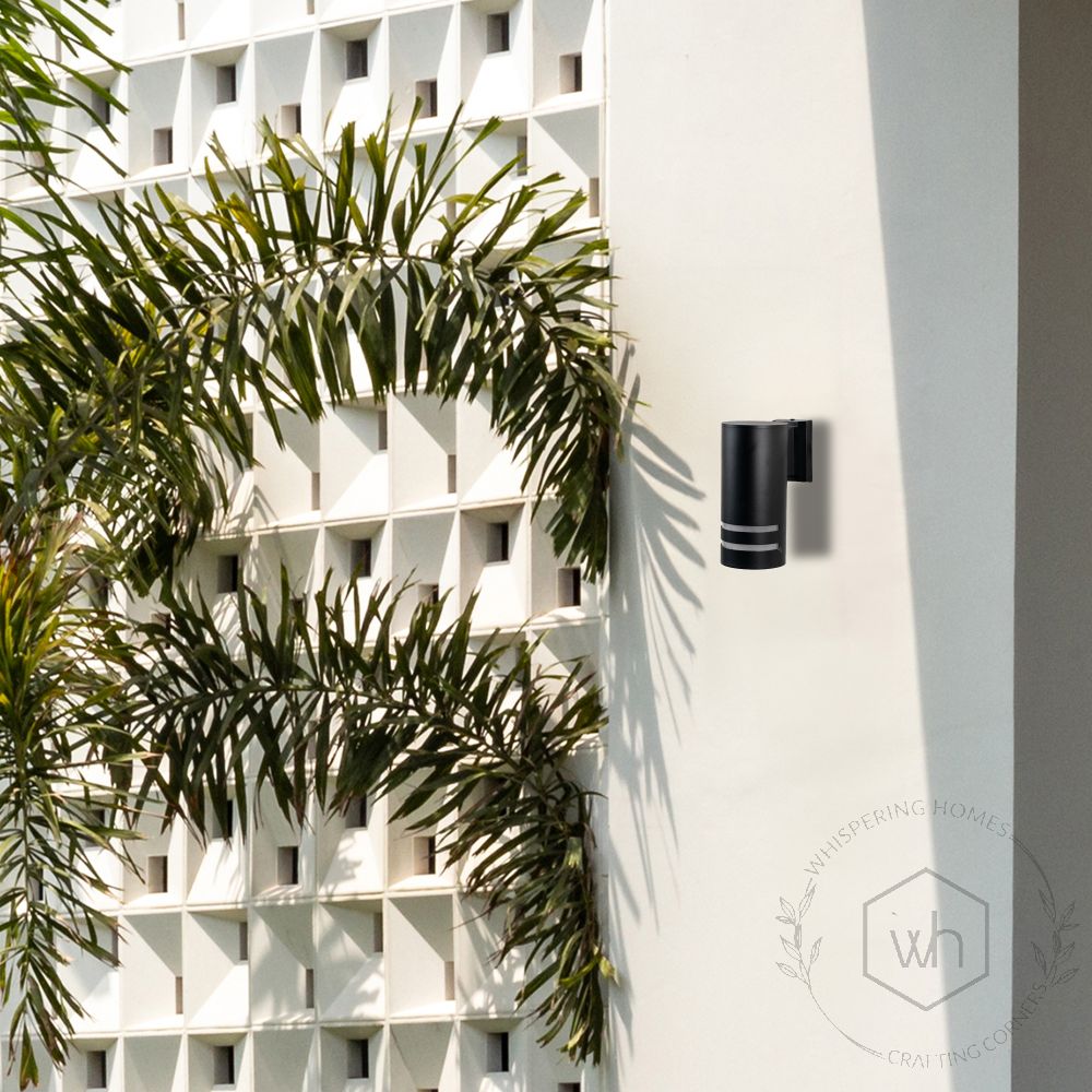 Up-Down Outdoor Wall Light - small Lifestyle