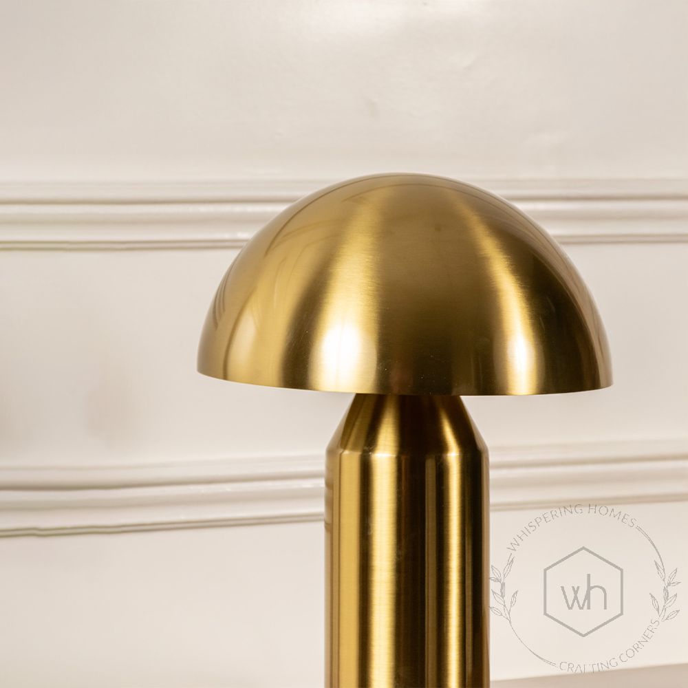 Toyu Gold Metallic Table Lamp Closeup