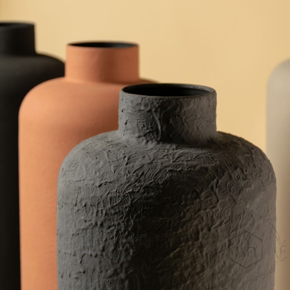 Kundika Vase - Grey Closeup