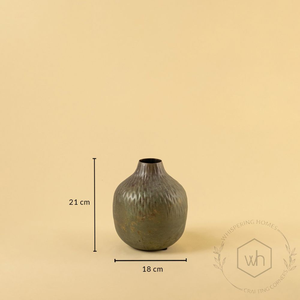 Sindhu Vase - Green Small Dimensions