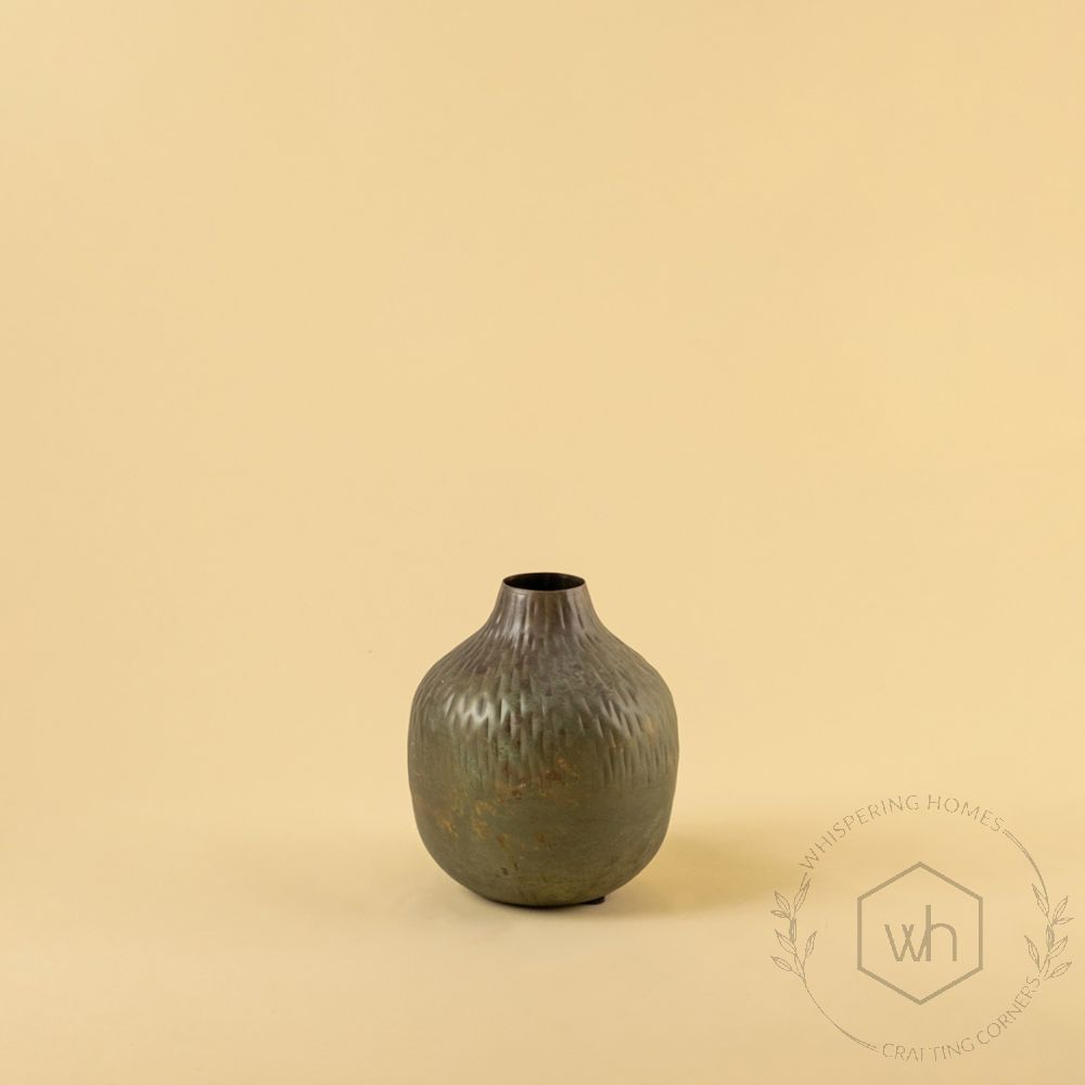 Sindhu Vase - Green Small White Background