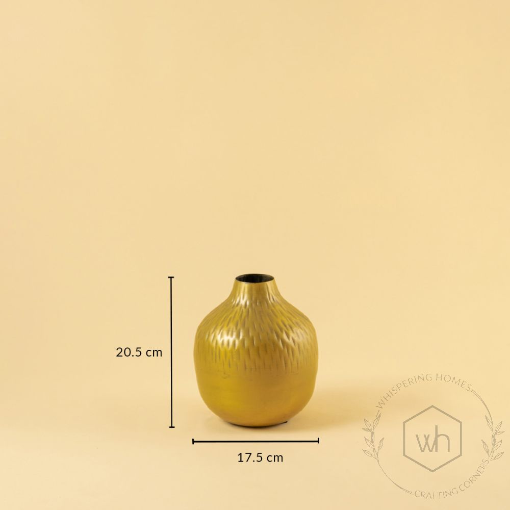 Sindhu Vase - Gold Small Dimensions