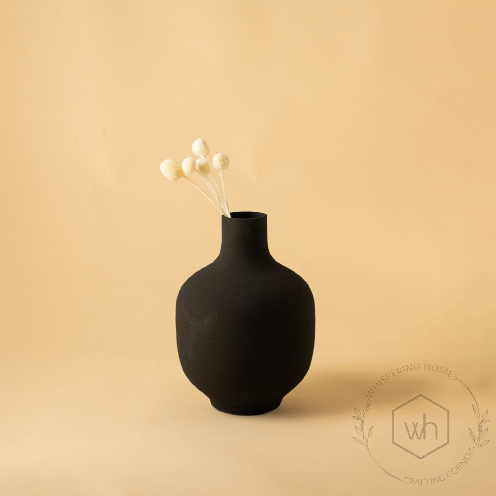 Bumpa Vase - Black Lifestyle