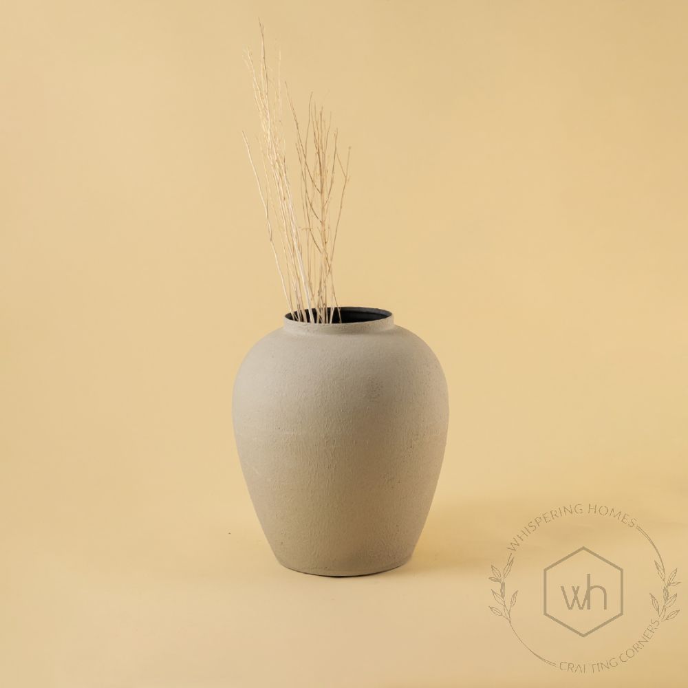 Kumbh Vase - Grey Lifestyle