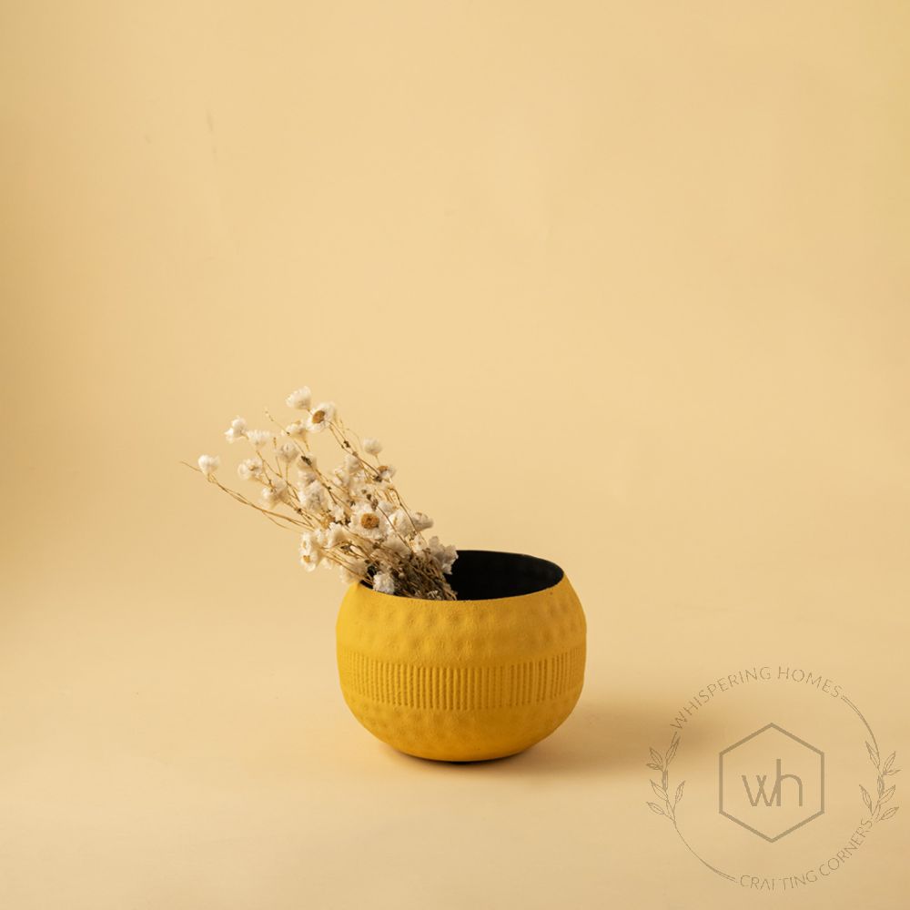 Zarb Vase - Yellow Small Lifestyle