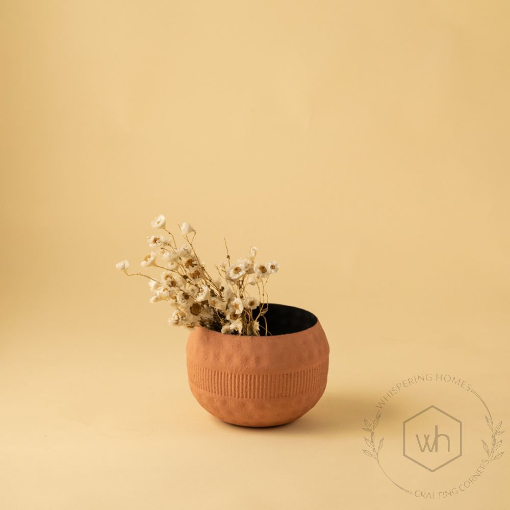 Zarb Vase - Peach Small Lifestyle