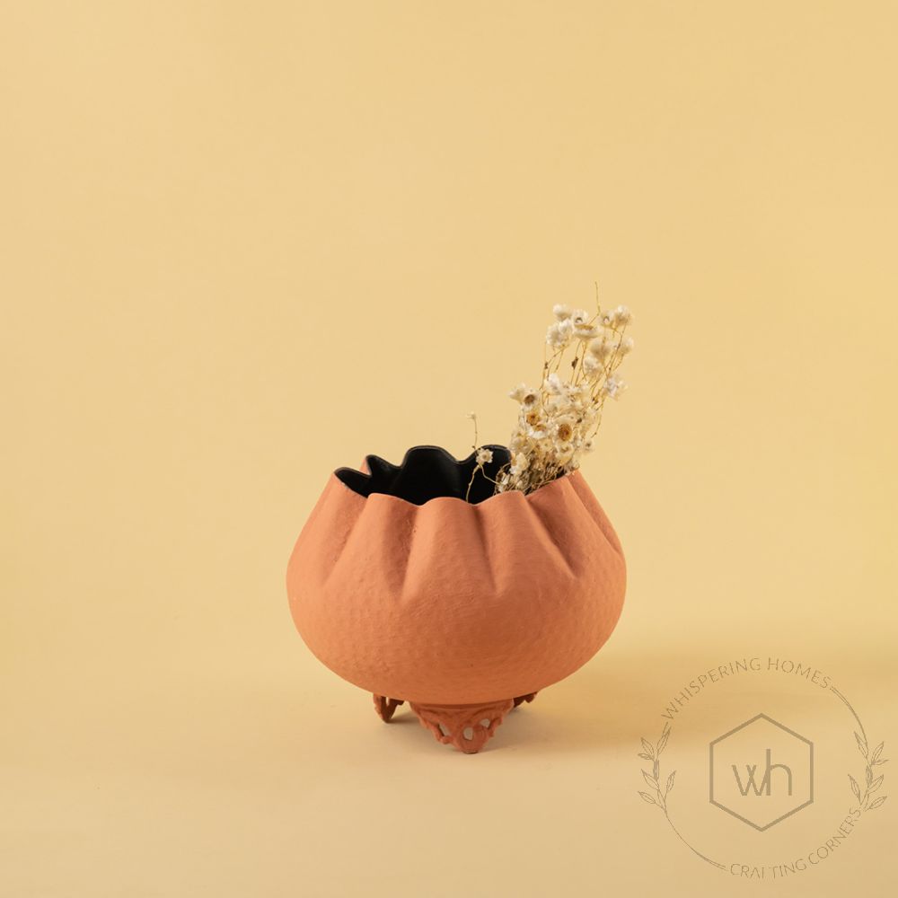 Gul Vase - Peach Medium Lifestyle