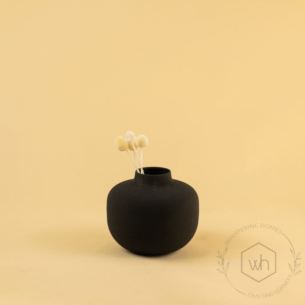 Gharvi Vase - Black Lifestyle