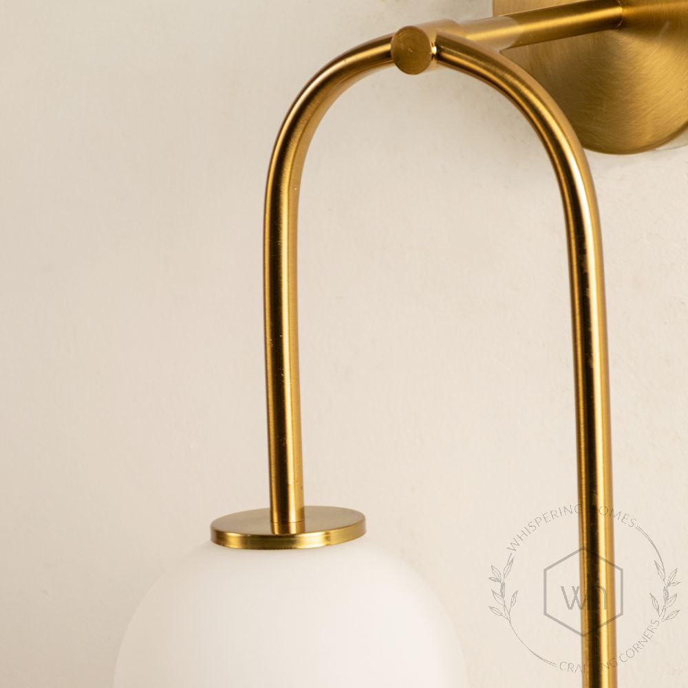 Double Suspension Aball Wall Light closeup