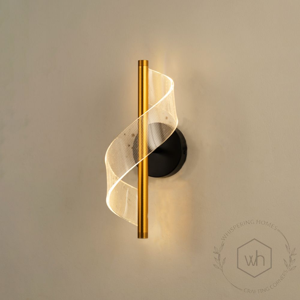 Encino Modern Wall Light - Gold Light on white background