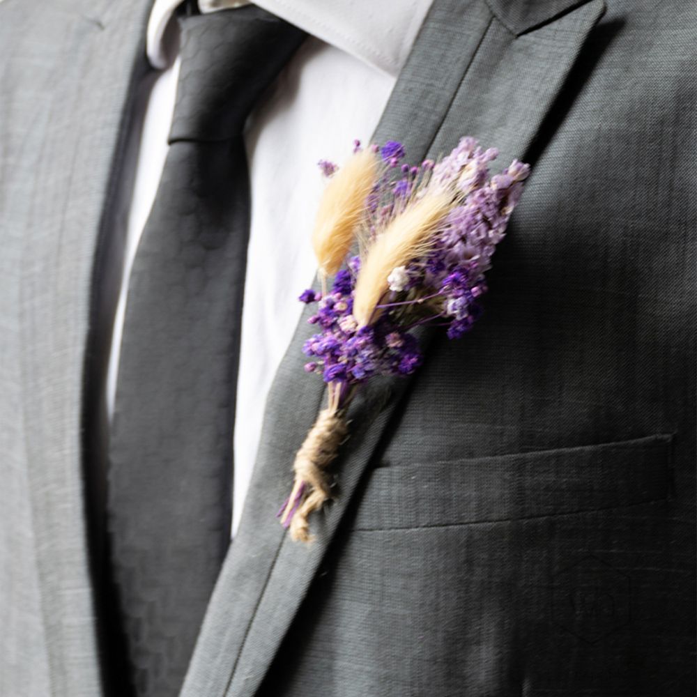 Amani Boutonniere Closeup