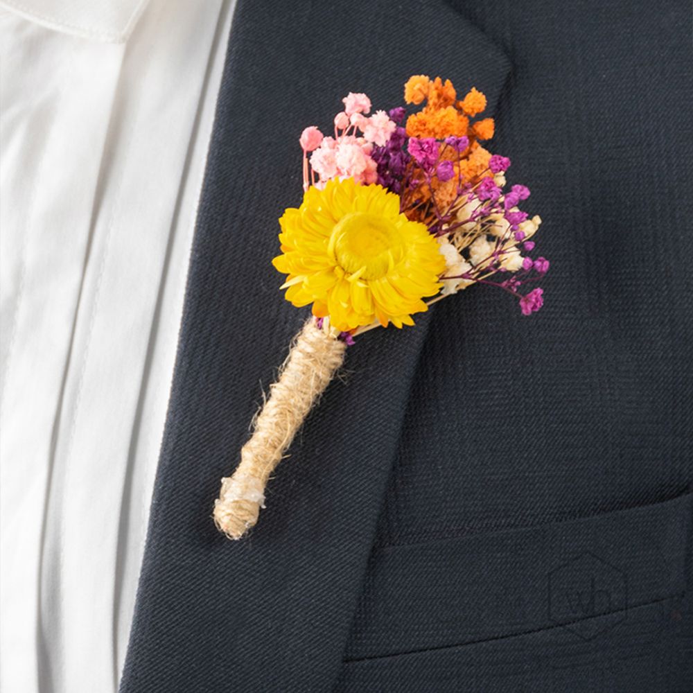 Atiena Boutonniere Closeup