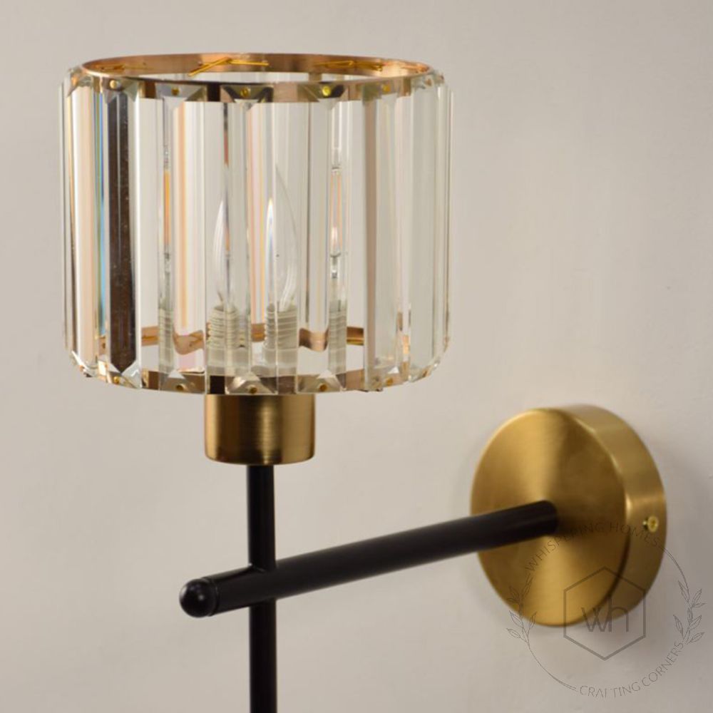 Aura Beam Black & Gold Metal Wall Lamp Closeup