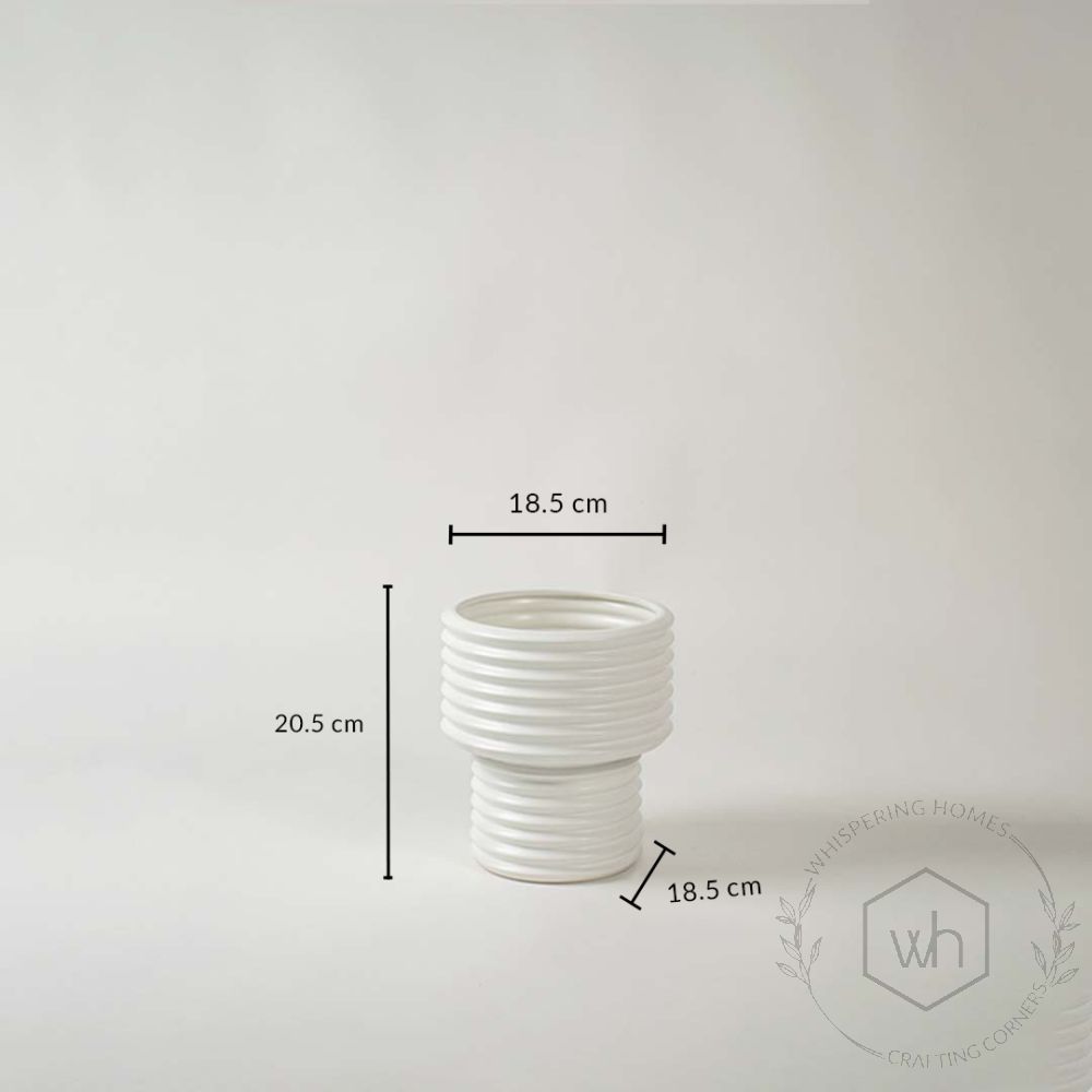 Cararra White Ceramic Flower Vase - Medium