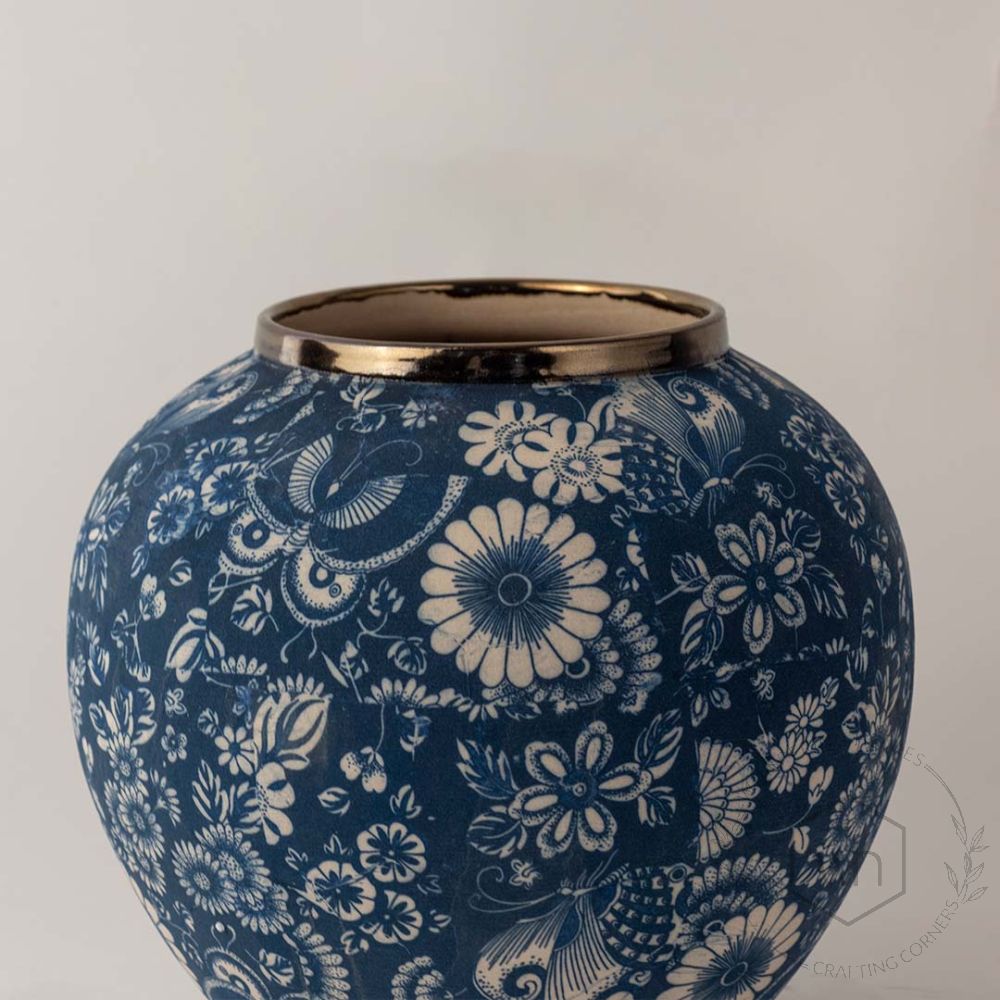 Chinese Blue Retro Vase - Small Closeup