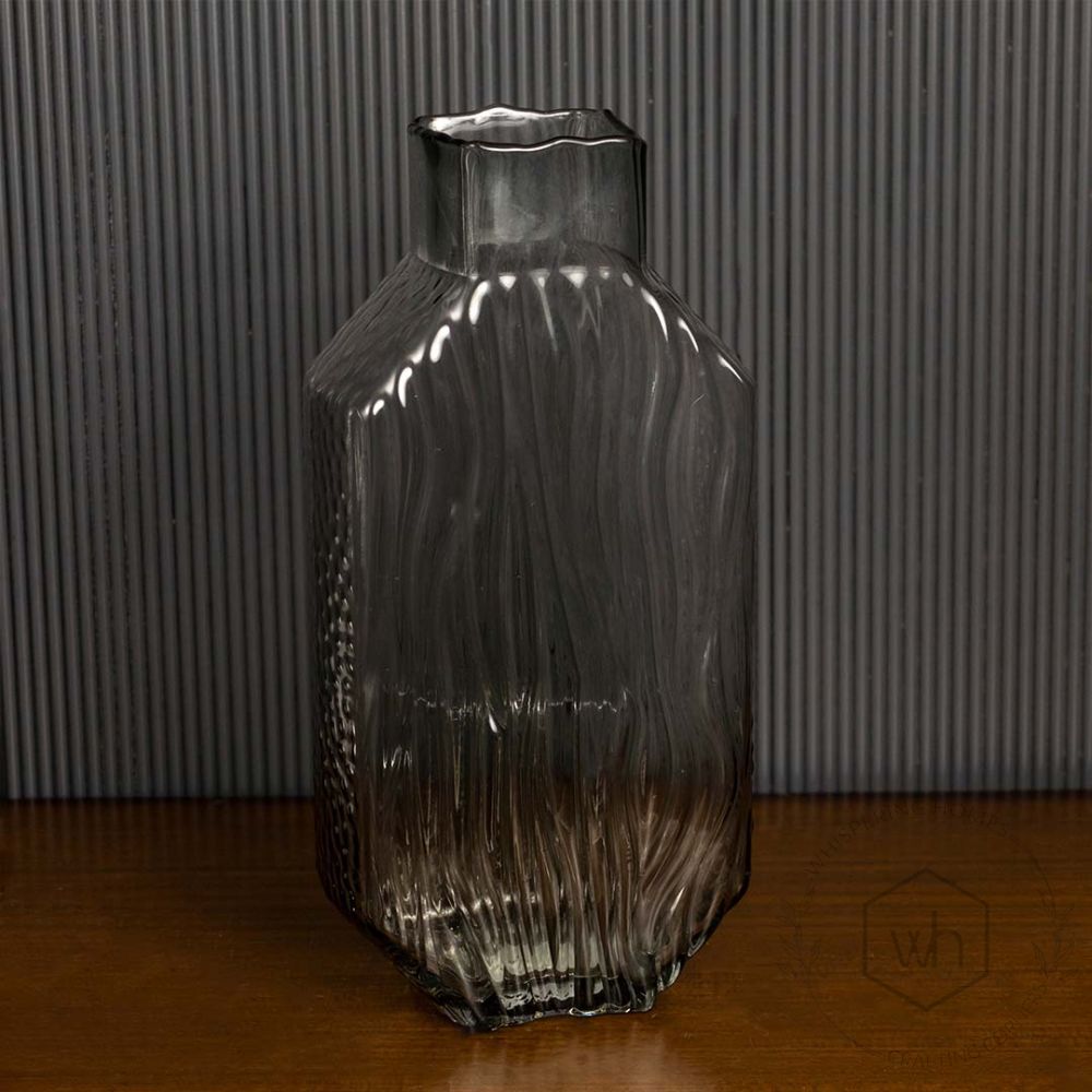 Clayre & Eef Glass Vase Black Background