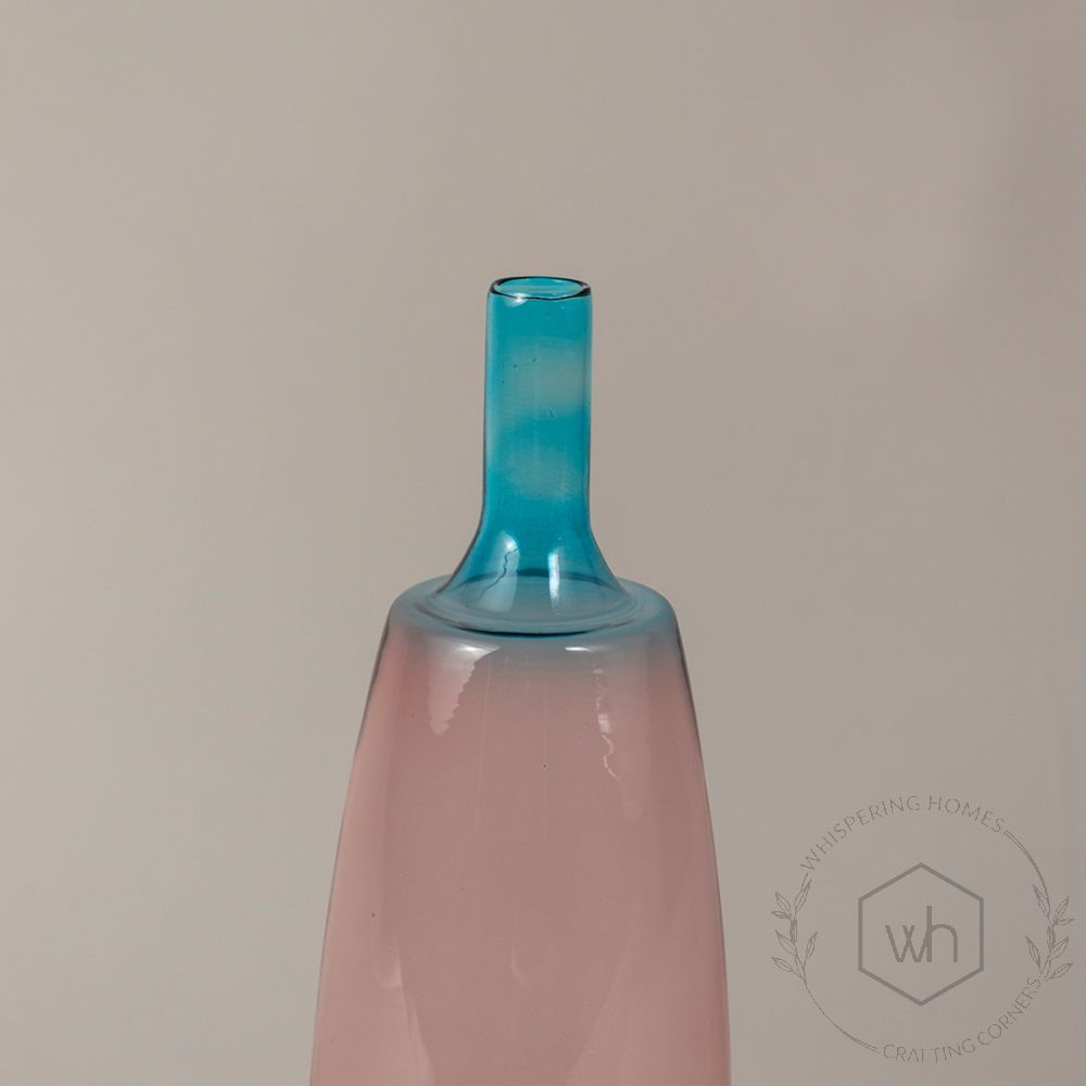 Double Shade Cylinder Glass Vase Closeup