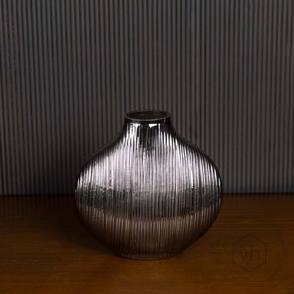 Flori Glass Round Vase Black Background