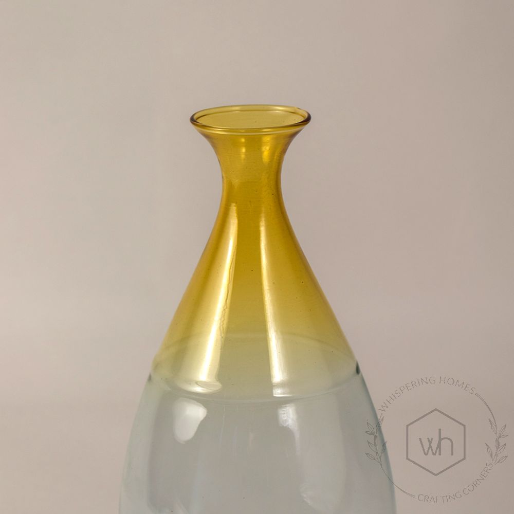 Goccia Glass Vase Closeup