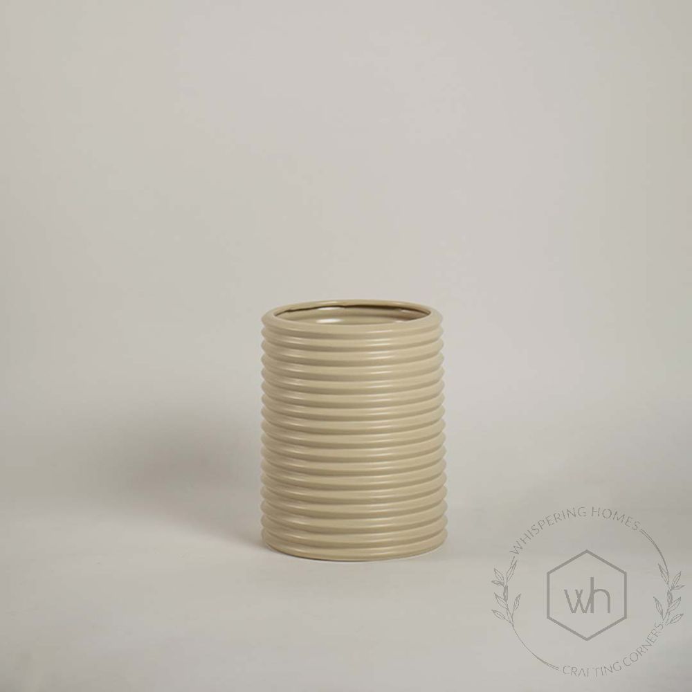 Gytte Off-White Ceramic Flower Vase