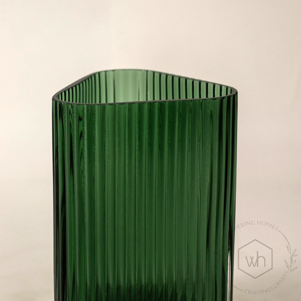 Luxury Glass Vase - Green Closeup