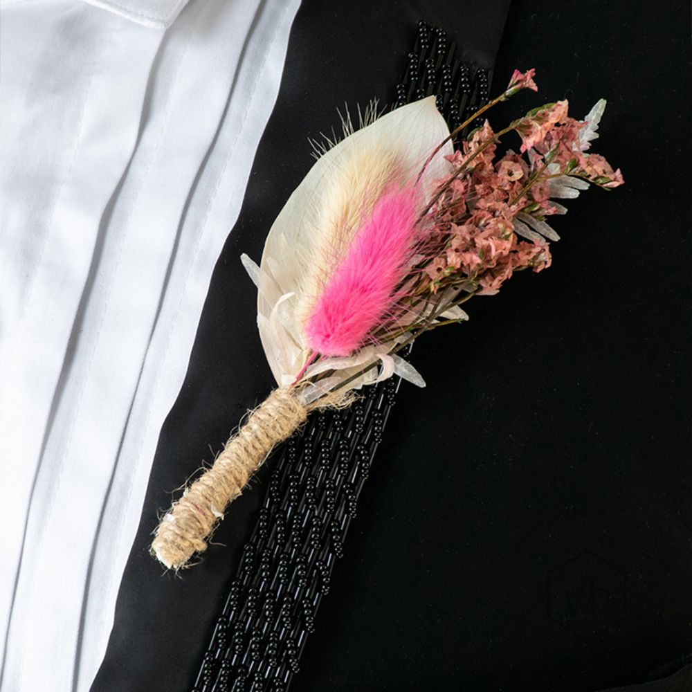 Sere Boutonniere Closeup