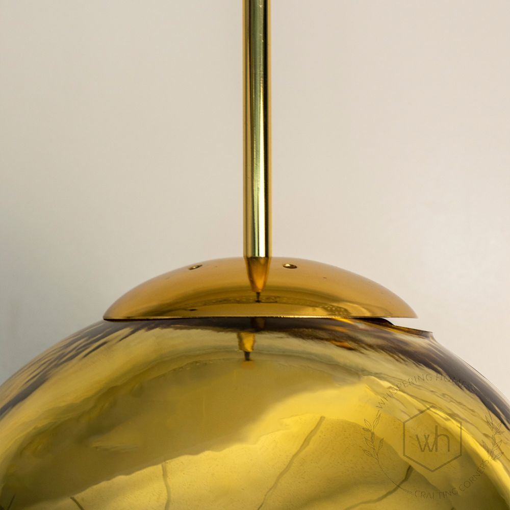 Toyella Post Modern Nordic Lava Lamp - Gold Closeup