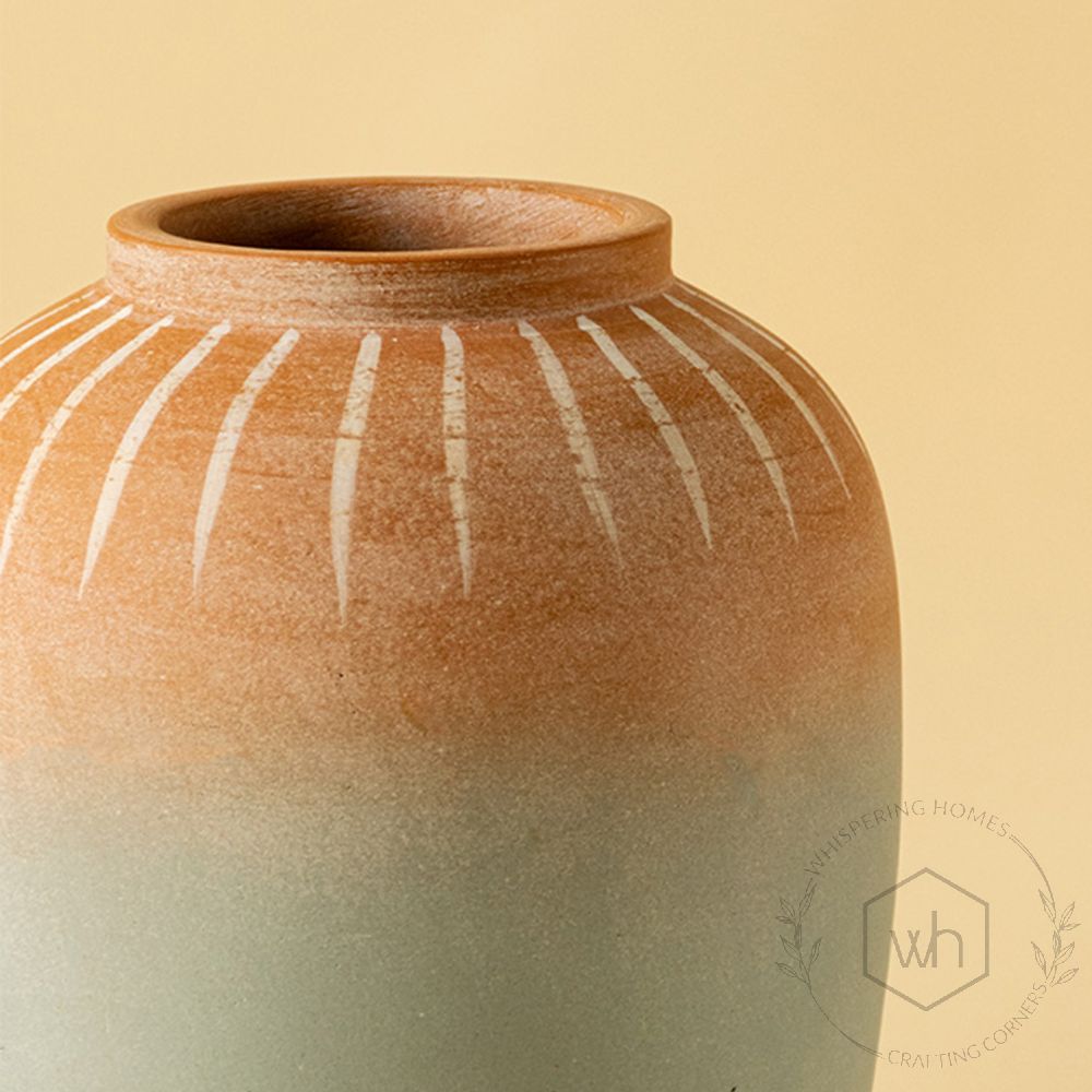 Mud Muse Terracotta Vase Medium Closeup 1