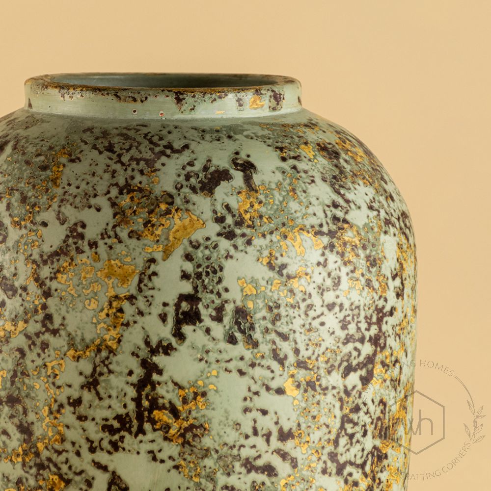 Cosmos Terracotta Vase Medium Closeup 1