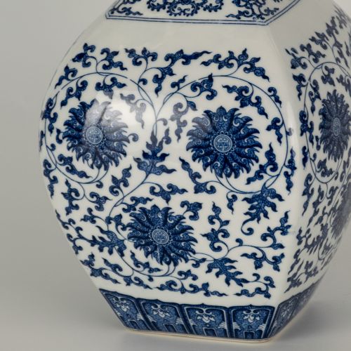 Ming Garden Jar Closeup