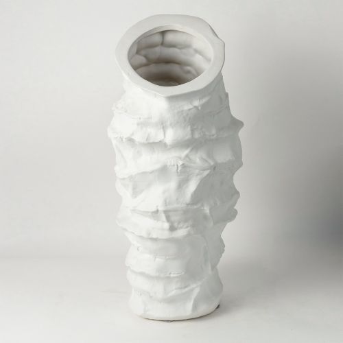 Wavy Rim White Table Vase 