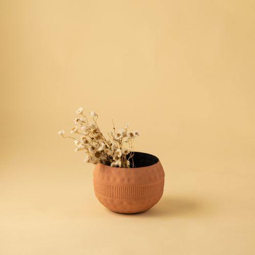 Zarb Vase - Peach Small Lifestyle