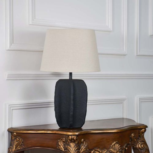 Retro Style Black Pine Cone Table Lamp