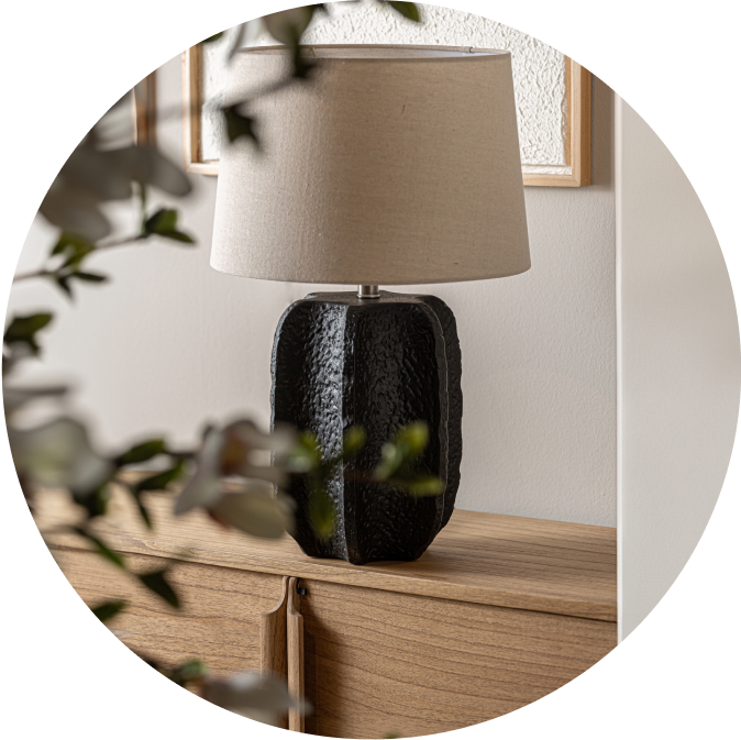 Stylish table lamp Tip 1