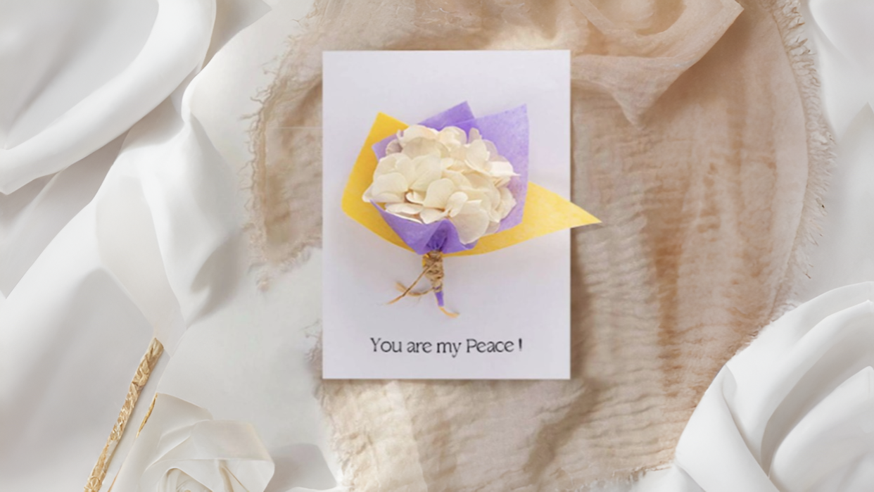 Creative Design Ideas for Dried Flower Cards