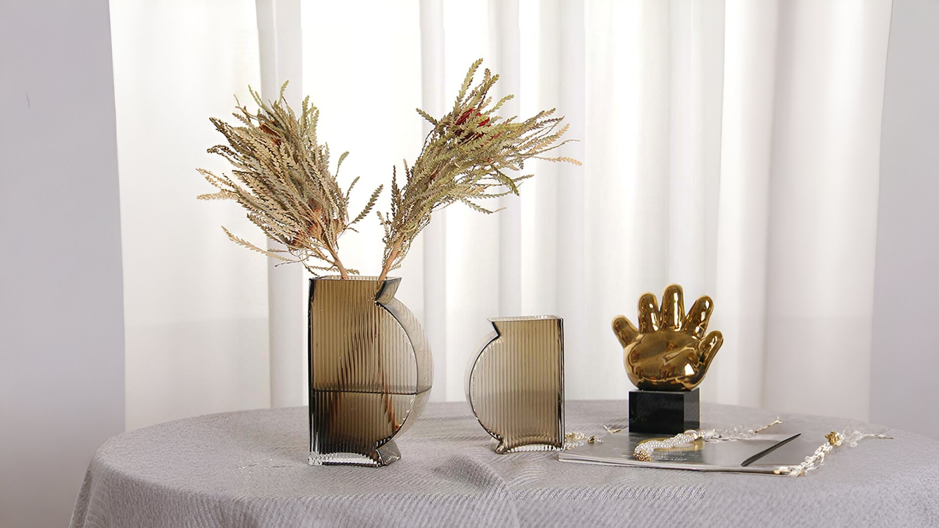 Glass Vase Placement Ideas to Elevate Your Home Decor