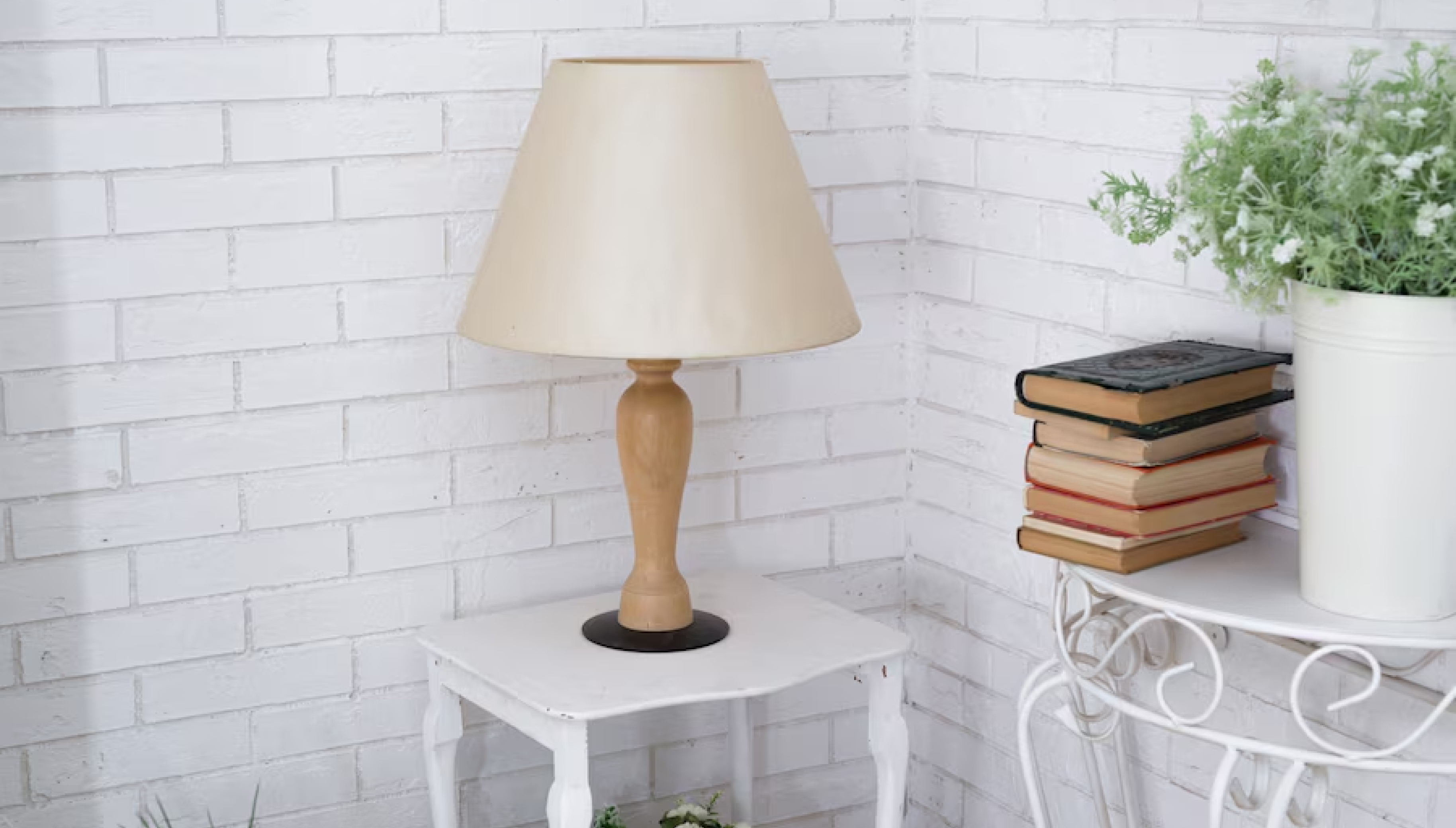 hoosing Study & Table Lamps for Eye Health & Decor