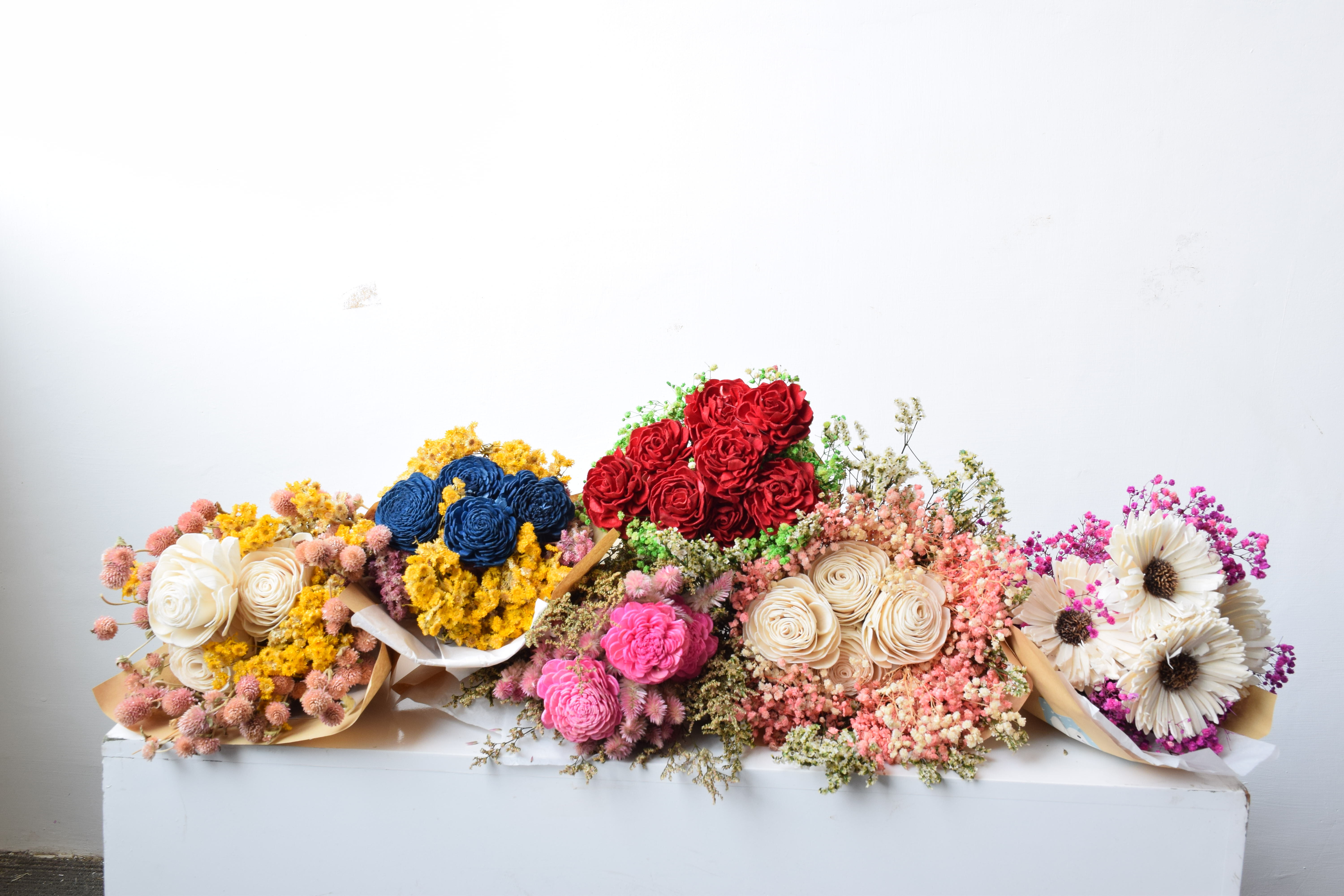 Flower Bouquets: Fresh Festive Splendor