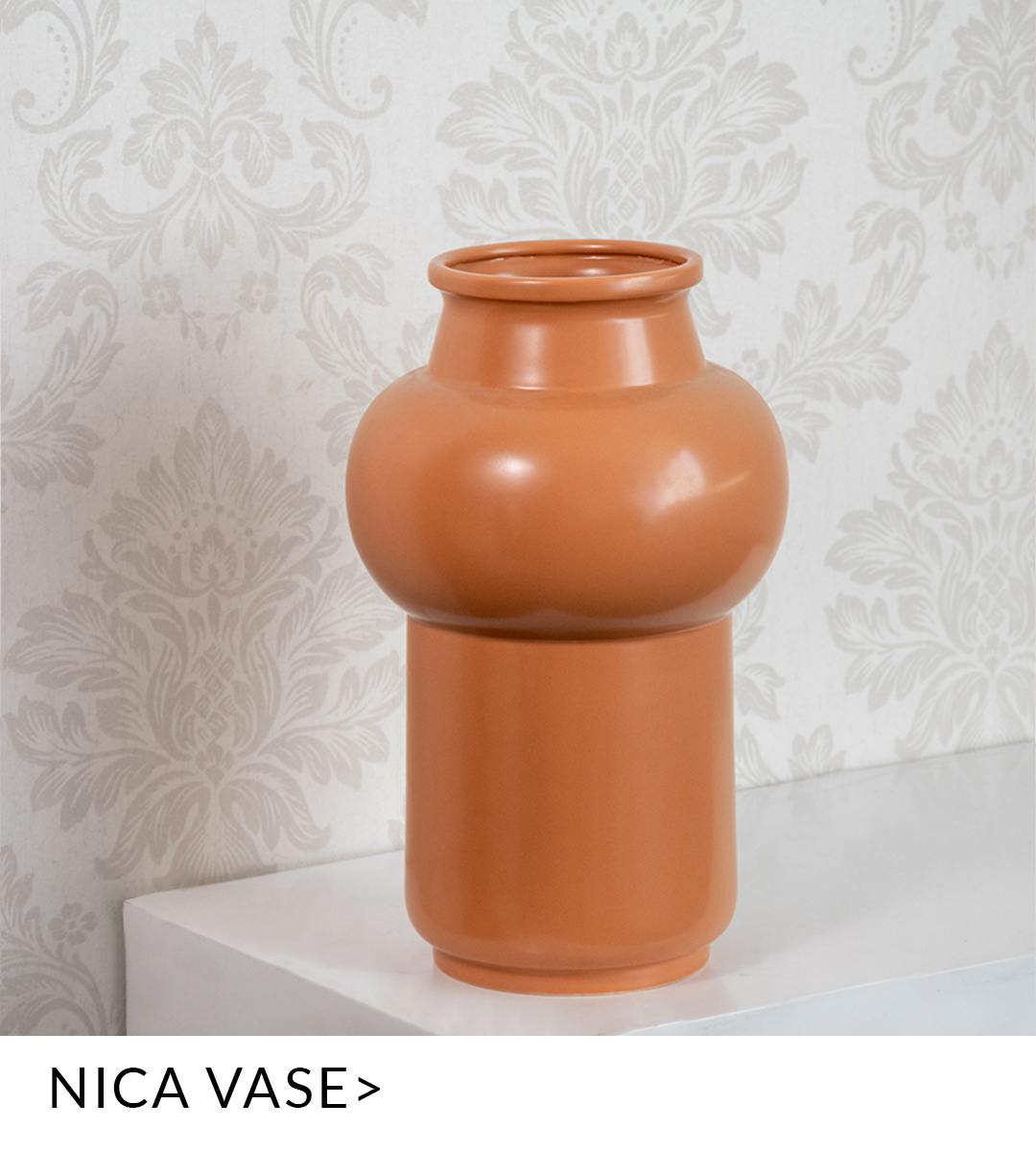 nica vase